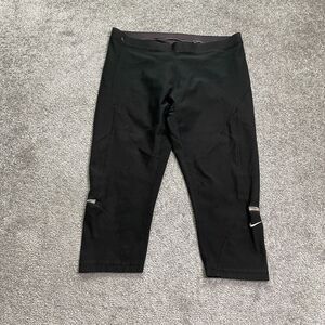 Nike Dri-Fit Cropped Compression Leggings Womens Medium Black Yoga Active 31x18